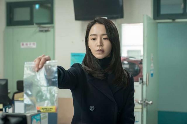 韩国犯罪悬疑片《翻供》（Innocence）揭露震惊韩国的“氰化钾马格利”杀人事件（图／索尼影业提供）