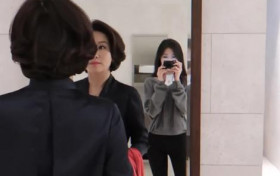 央视主持史小诺女儿晒妈妈工作视频 学霸女儿颜值高气质超好