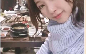 李泽楷新女友郭嘉文近照吐舌卖萌  超清纯交往三年准备结婚
