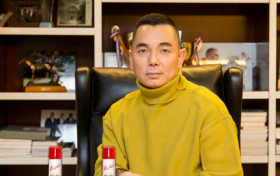 李湘前夫身家几十亿热爱公益 李湘成网红直播养全家