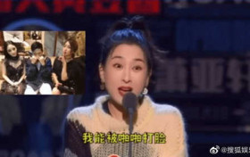 李小璐晒甜馨近照左手写作业 在家弹钢琴又练功