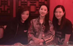 刘亦菲瘦身成功颜值逆天 脸型似乎有点不对称