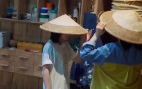张子枫张婧仪相处什么样子 太可爱居然直接上嘴