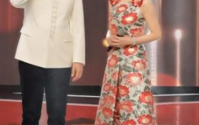 付笛声夫妇同唱新歌花式秀恩爱 51岁任静几乎没变化