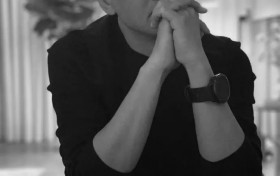隐形亿万富豪周杰再为武汉捐两万斤大米：娱乐圈配不上他！