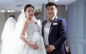 何雯娜梁超自曝恋爱过程 透露婚礼拟邀窦骁杜淳当“兄弟团”