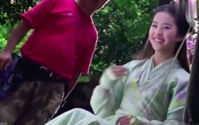 刘亦菲16岁拍《仙剑》花絮曝光 被她奶凶的演技让人心动