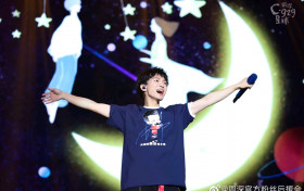 周深雪花落下在哪里听 雪花落下歌曲歌词完整版