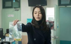 韩国犯罪悬疑片《翻供》（Innocence）揭露震惊韩国的“氰化钾马格利”杀人事件（图／索尼影业提供）
